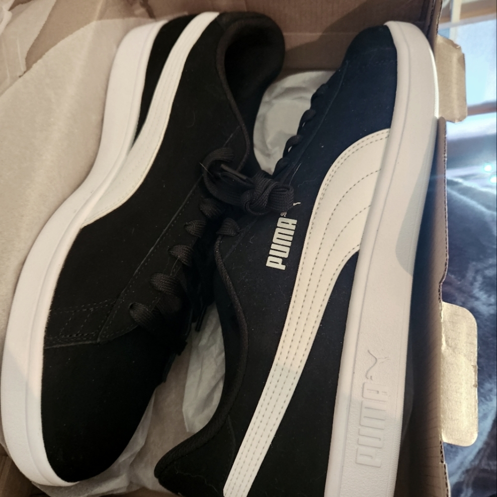 Puma Smash v2 (Men's 14) NWT